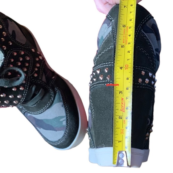 Zigi Soho Kickstud Sz 8 wedge heel - Picture 7 of 7